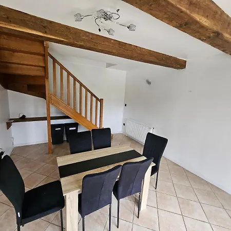 بيت للعطل Maison A Colombages 1 - Situe A 15min De L'aeroport Paris-beauvais Haudivillers